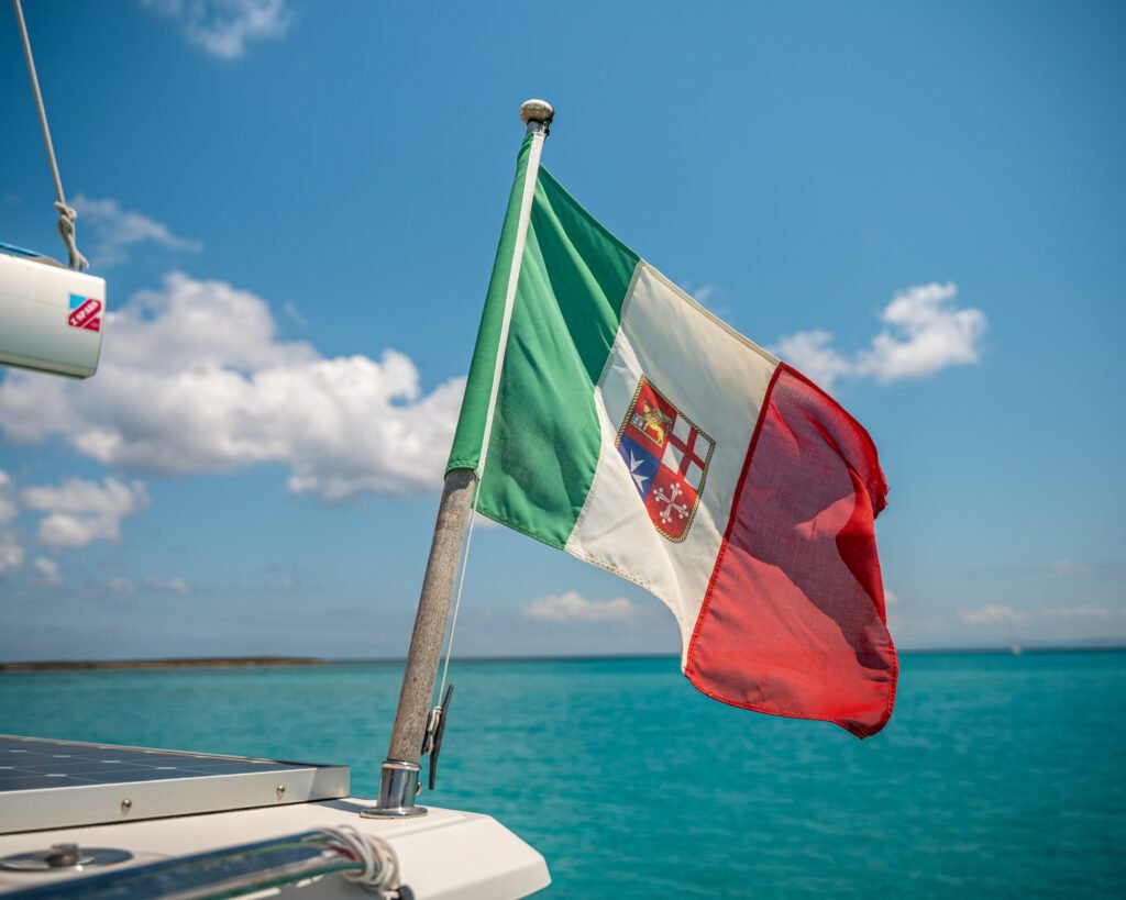 Chef privato prepara un piatto gourmet in una villa di lusso in Costa Smeralda